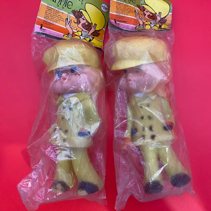 Fashion Annie Pair of 7" Toy Dolls - 1970's New Old Stock