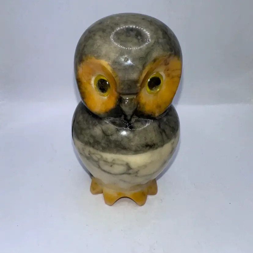 Vintage Hand Carved Volterra Alabaster Marble Owl Paperweight Made In Italy