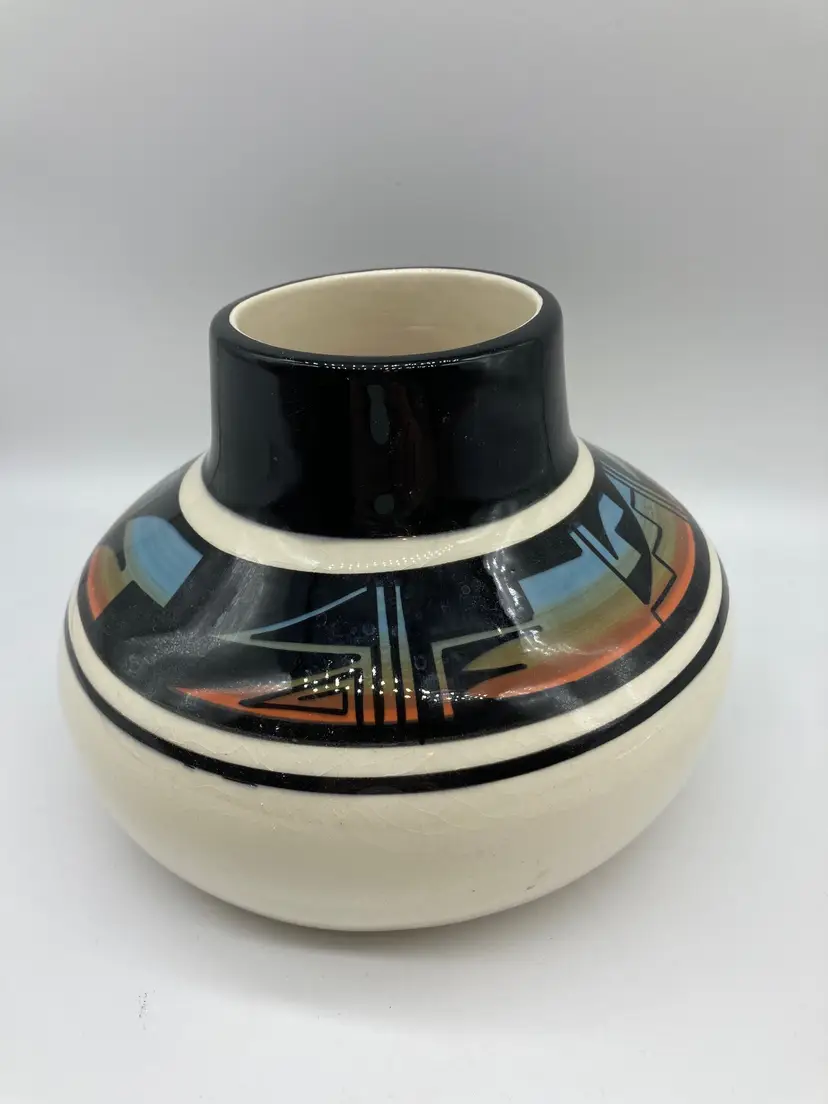 Vintage Ute Mountain Indian Tribe Handmade Pottery Bowl Vase, Signed, E3