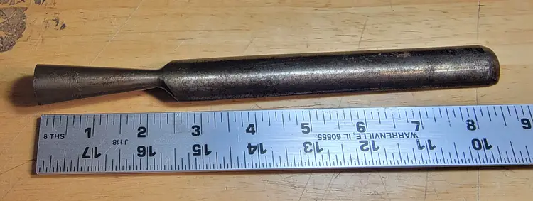 A. J. Wilkinson Co. Socket Gouge, 8 ¾ Inch, Vintage Out-Cannel Woodworking Gouge