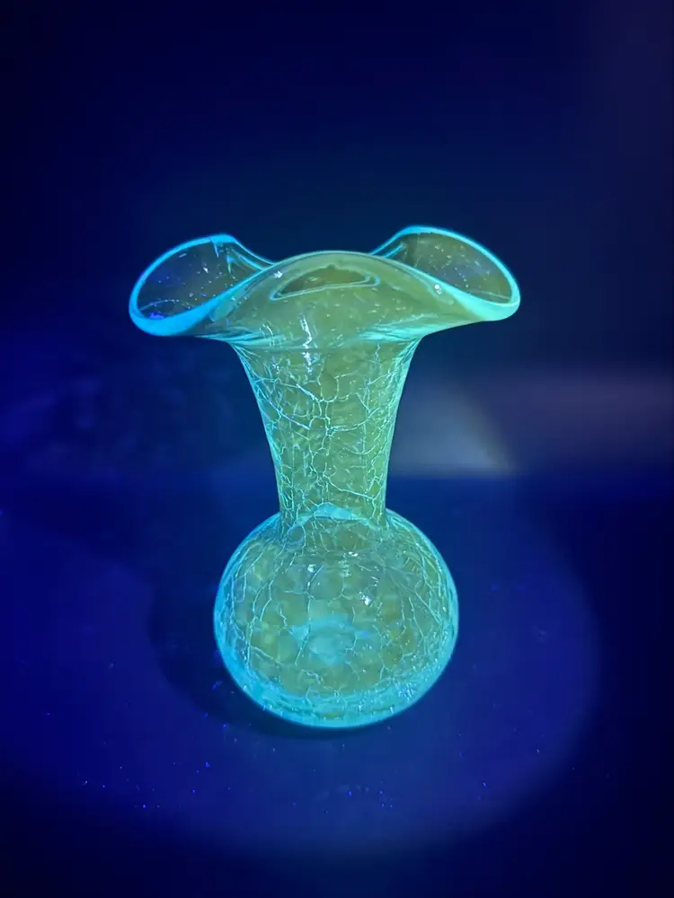 MCM Kanawha Blue Crackle Glass Vase - Glows Green Under UV Light