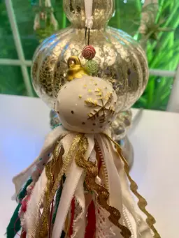 Christmas Ornament Salt Shaker Tassel