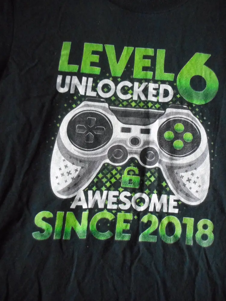 Gamer controller Tee T-Shirt Short sleeve black green Sz S Youth cotton