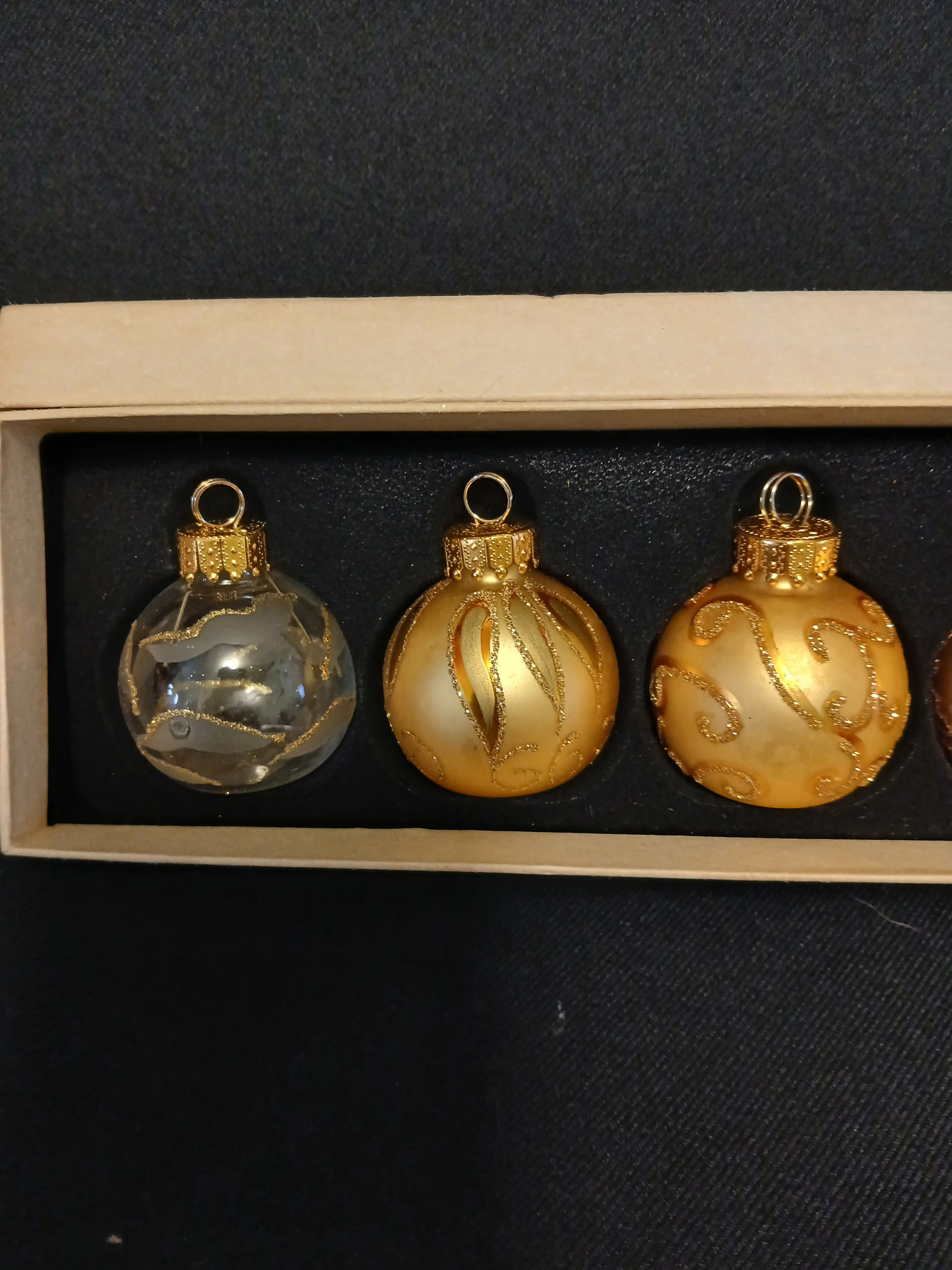 Image 2 of 6