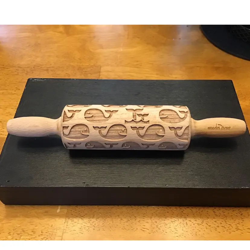 Wooden Corner Carved Wood Embossed Rolling Pin Whale Design For Short Bread Cookies