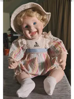 DANBURY MINT Vintage Porcelain Playful baby doll "at the beach" Collectible 10"