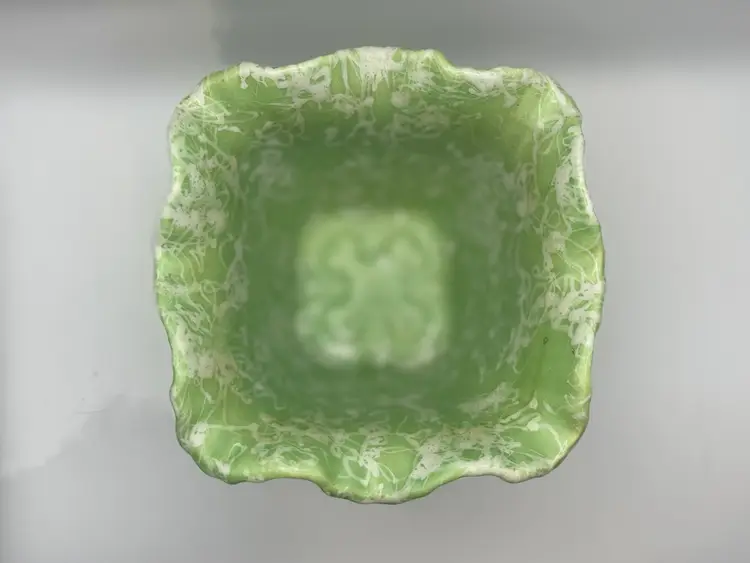 Shawnee Pottery Vase/Planter 5”x5”