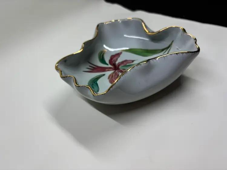 Vintage Italian Hand-Painted Floral Ruffled Edge Bowl with Gold Trim