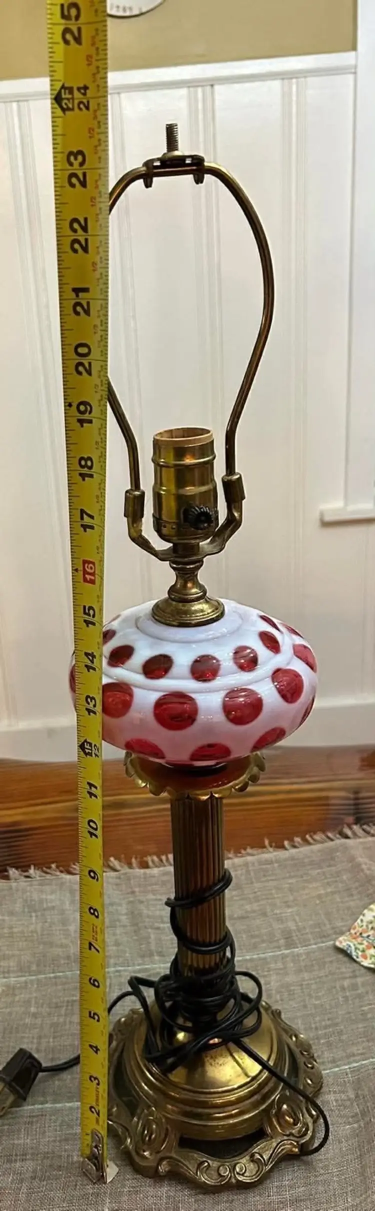 Fenton Cranberry Coin Dot Table Lamp – Brass Base