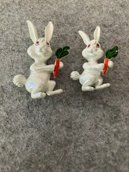 Bunny Rabbits Vintage Set Of 2 Pins