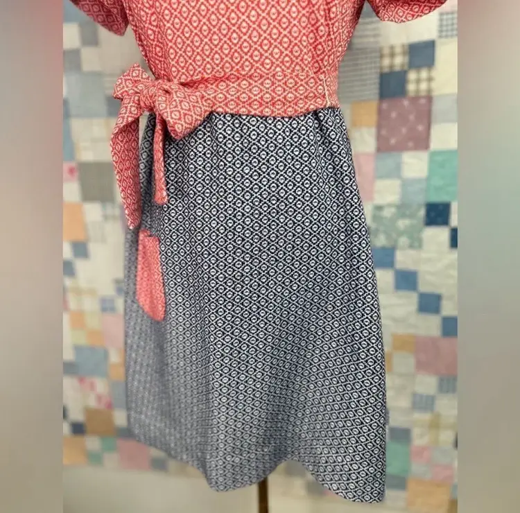 1960’s Vintage Cotton/Polyester Red and Blue Minidress- Medium 