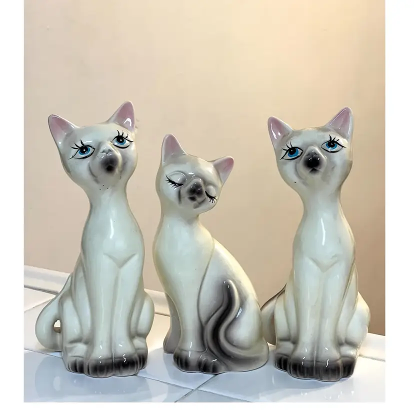 Set of 3 MCM Napcoware Japan Ceramic Siamese Cats Figurines Blue Eyes 7.5 in Height