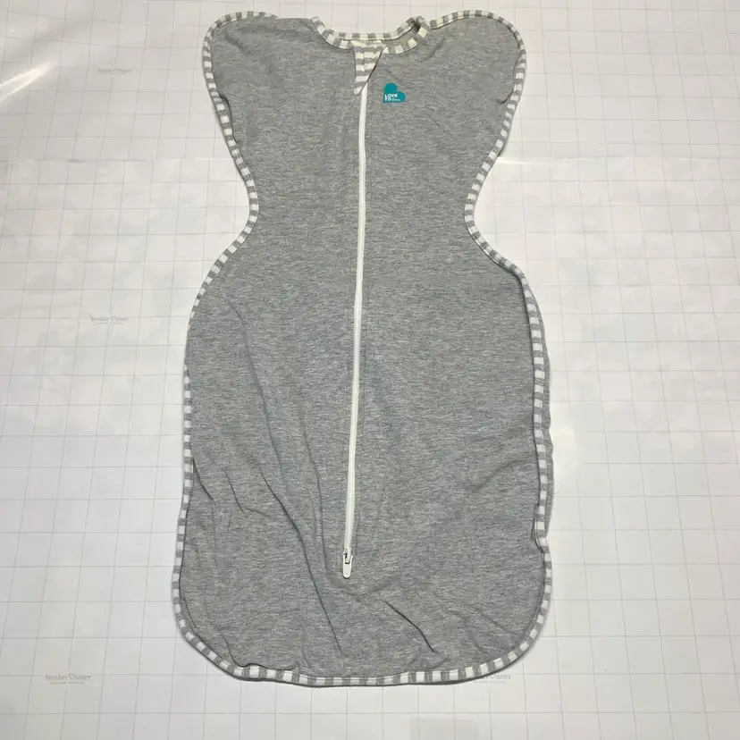Love To Dream Swaddle Up Medium 13-19lbs   AS IS