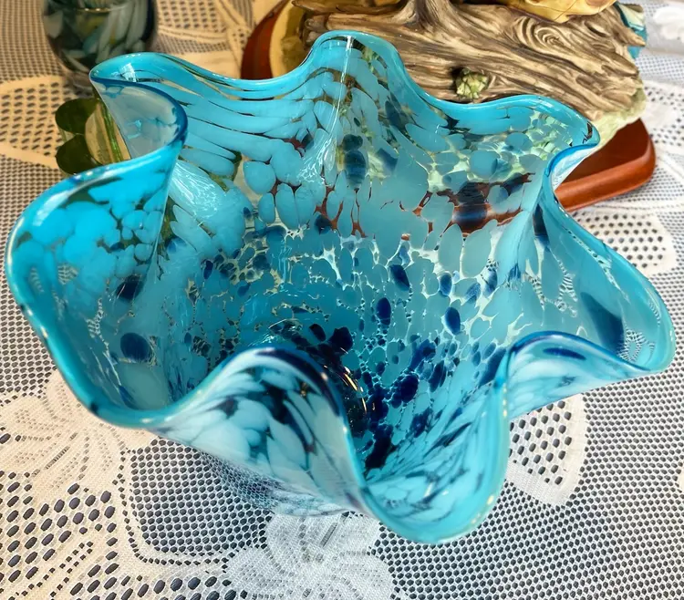 Blue Handkerchief Vase Art Glass Ruffled Top 