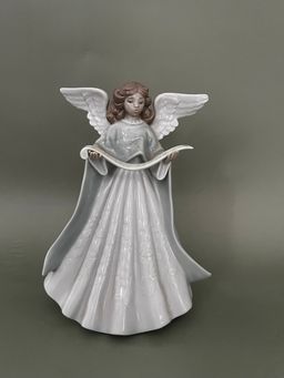 Lladro-1990-Figural-Angel-Navidad-Music-Tree-Topper-5719 Retired