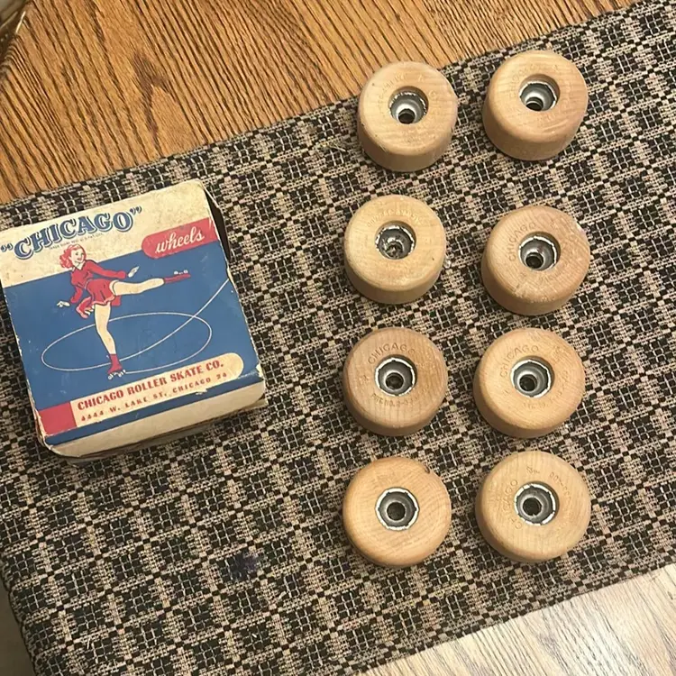 Vintage Chicago Rollerskate Wooden Wheels With Box Set Of 8
