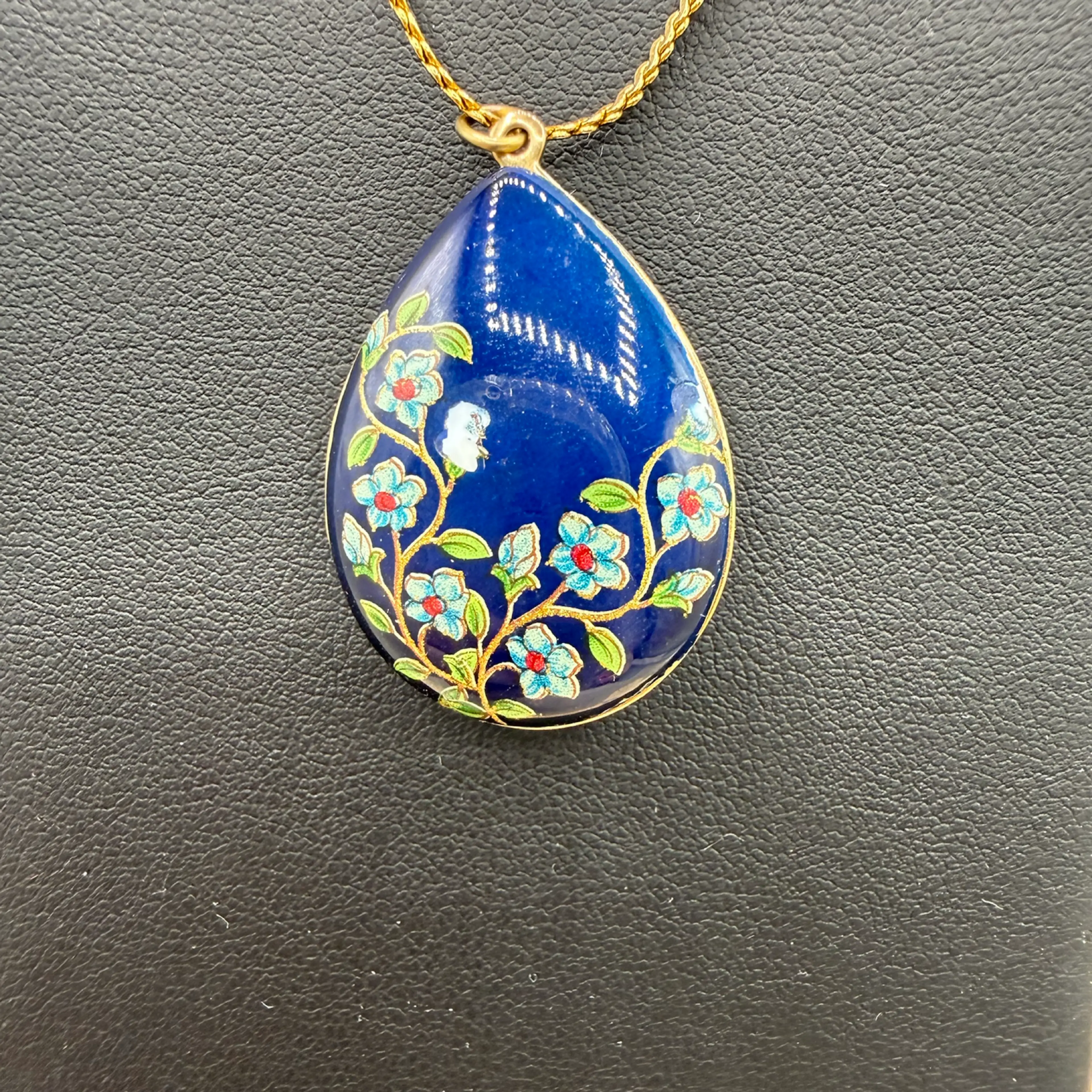 Image 3 of 5