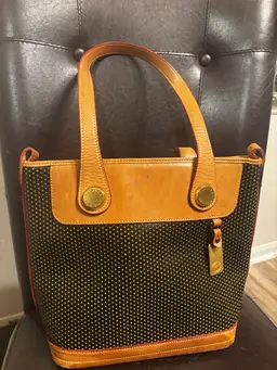 Vintage Dooney And Bourke Cabrio Leather Bag