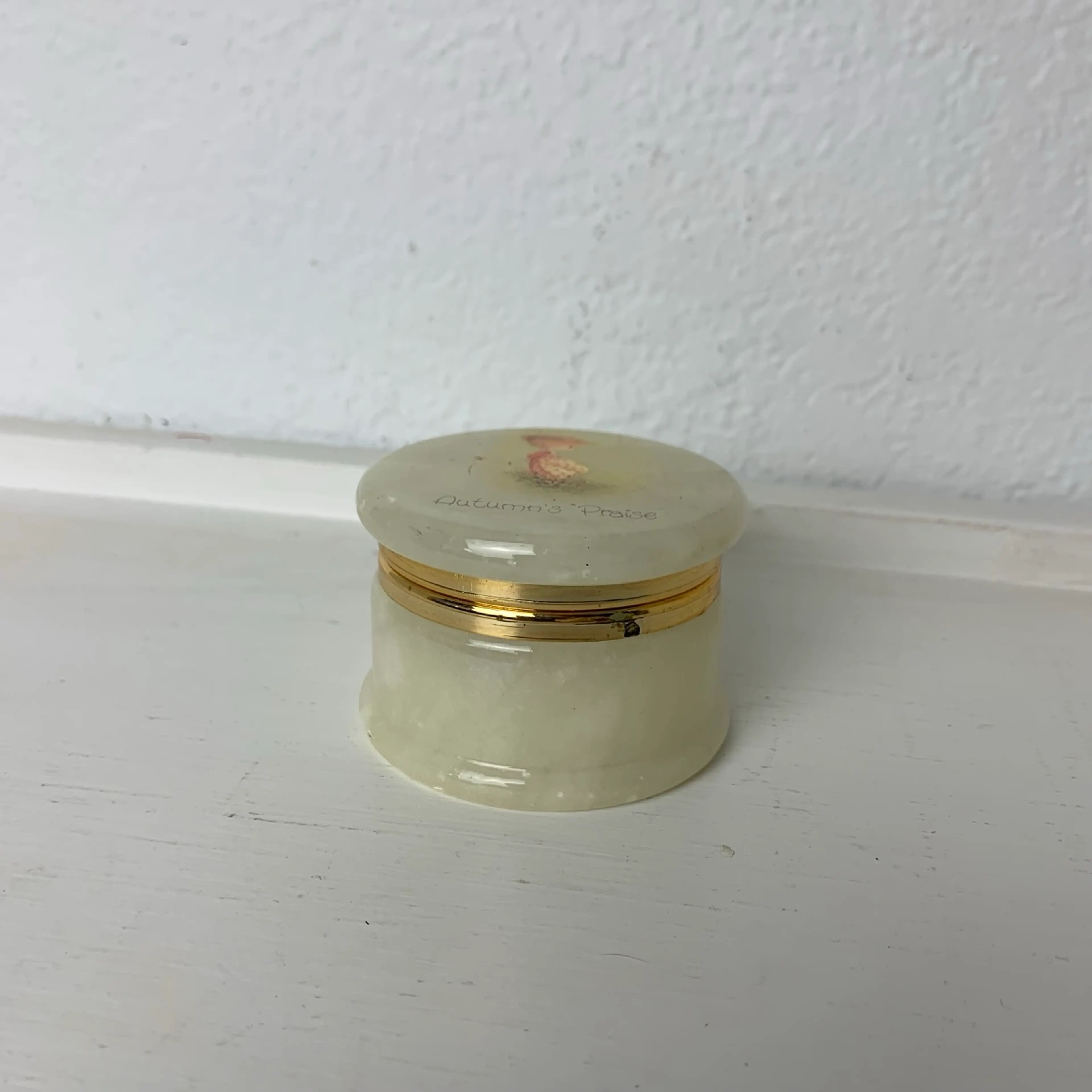 Image 4 of 8