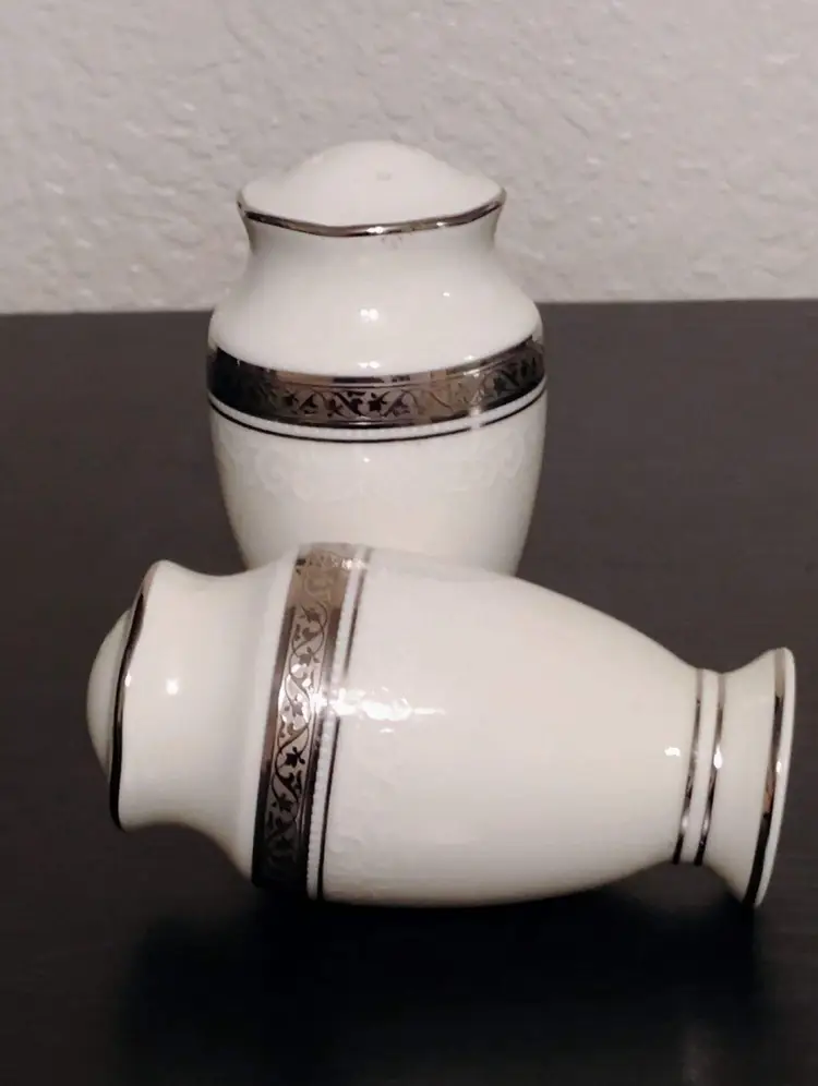 Noritake Ardmore Platinum Salt and Pepper Shaker Set.