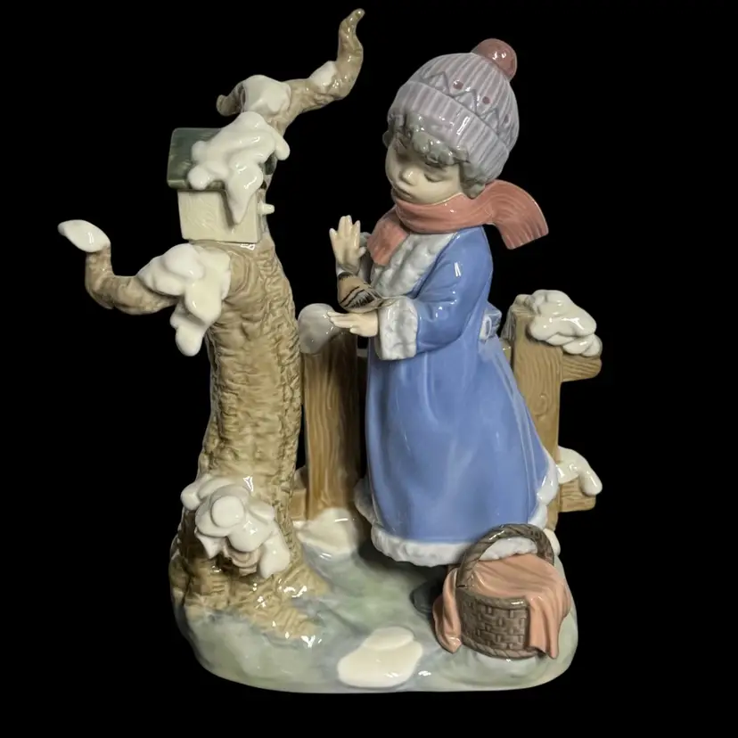 Lladro 1985 “Winter Frost” Porcelain Figurine 10”