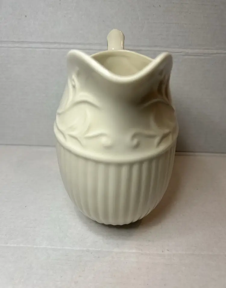 I Godinger & Co Beige Large Porcelain Creamer Ribbed w/Vine & Leaf Pattern