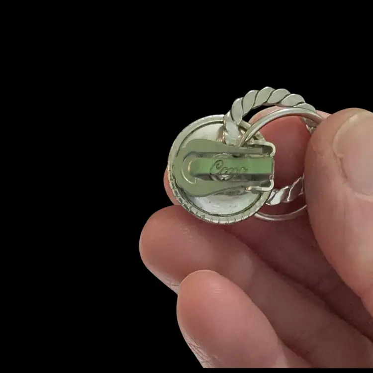 Vintage Silvertone Coro Clip On Earrings. Textured Twisted Rope Circular Hoop Design.