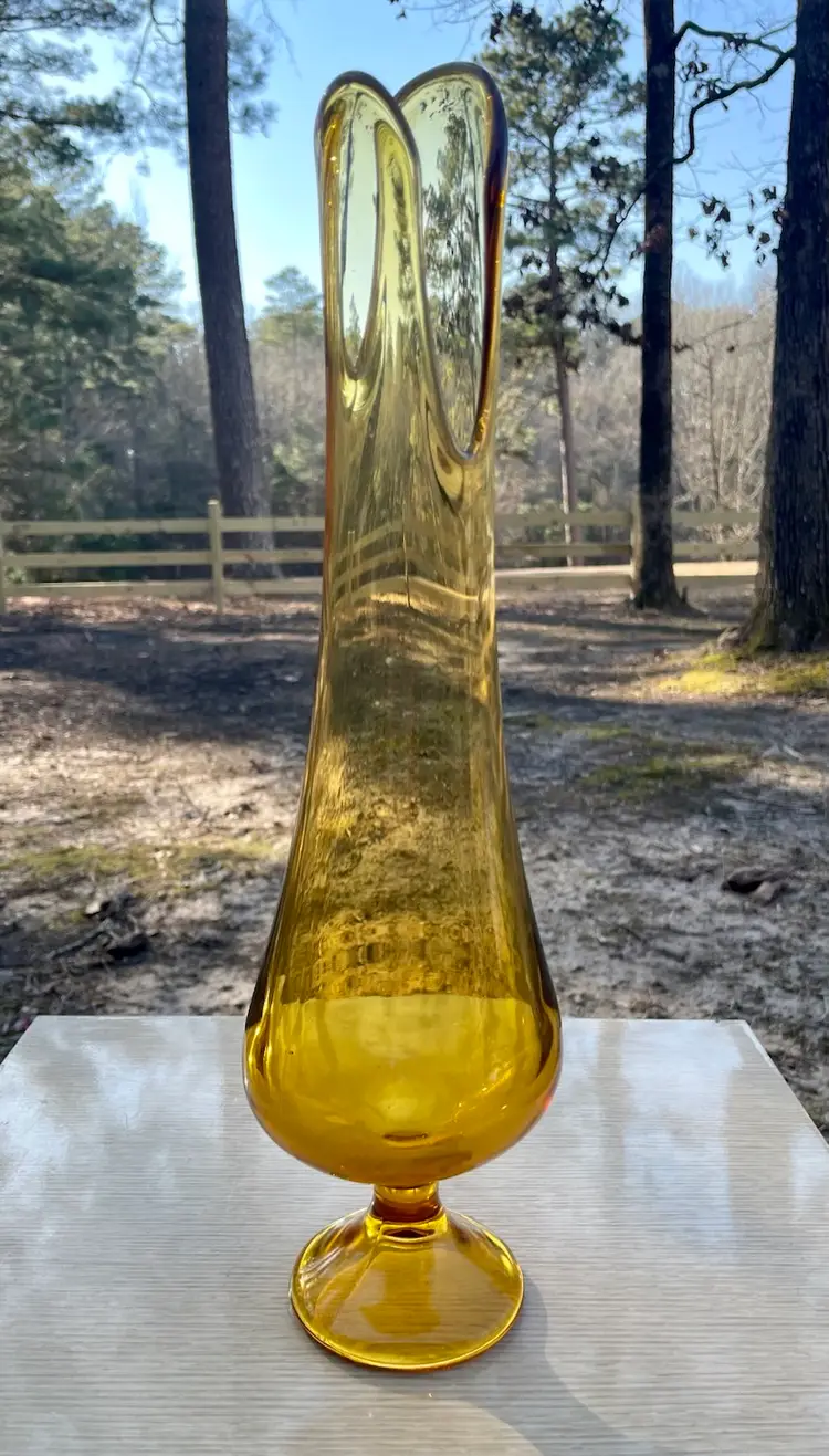 LE Smith Glass Amber Simplicity 16.25” Footed Swung Vase - Smoothie - Vintage