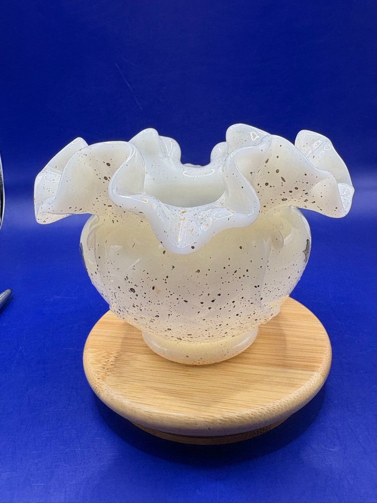 Fenton Romance Collection Ruffled Edge Glass Bowl Vase Signed B Cumberledge