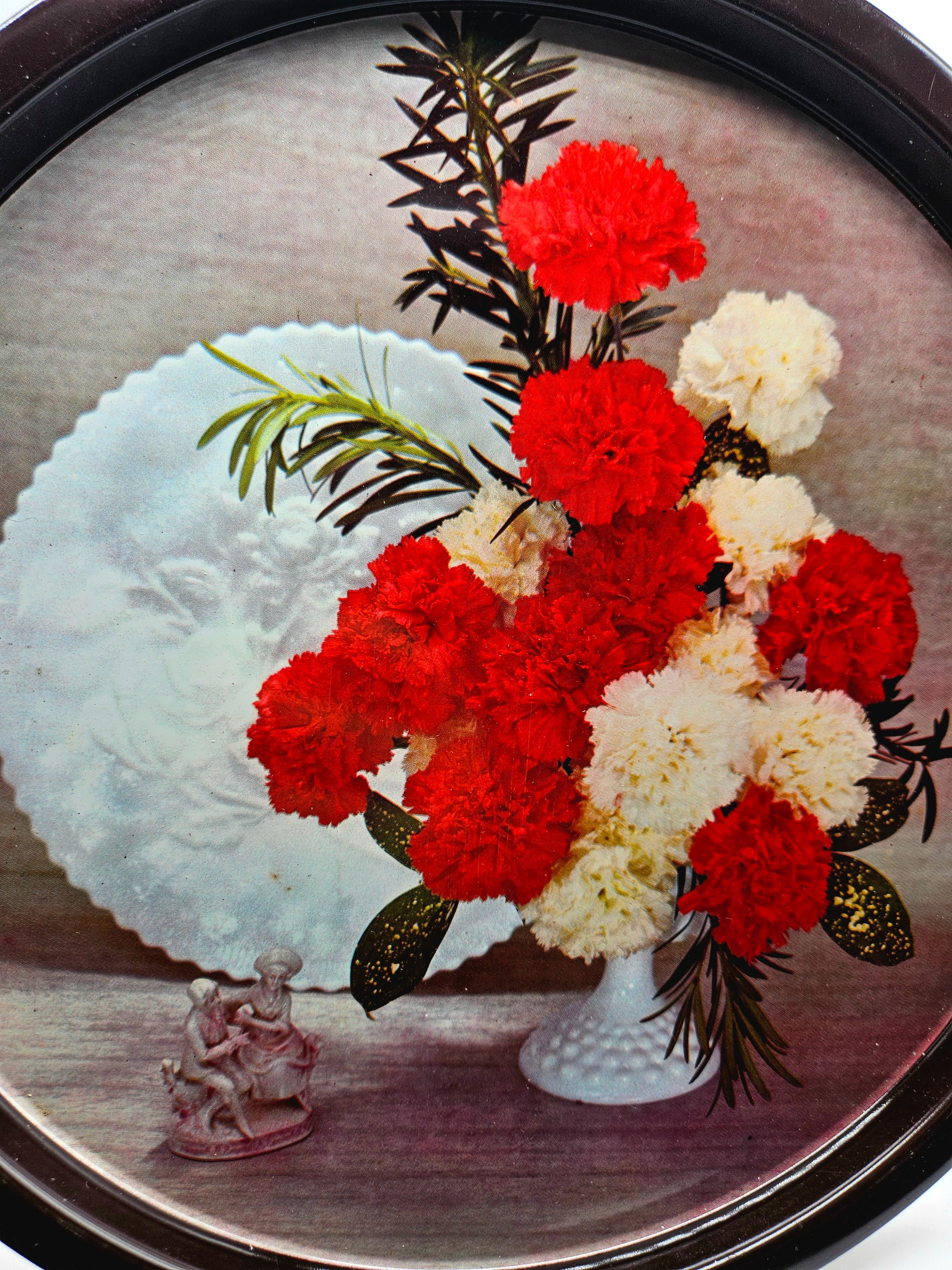 Niknax · Vintage Carnation Metal Serving Tray