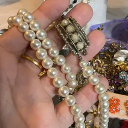 Vintage Sarah Cov Faux Pearl Necklace (TLC)