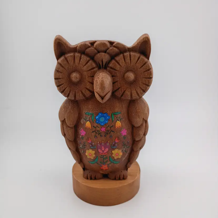 Wooden owl eyeglasses holder