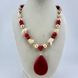 Handmade Faceted Red Glass Teardrop Faux Pearls Shell Beaded 19” Necklace