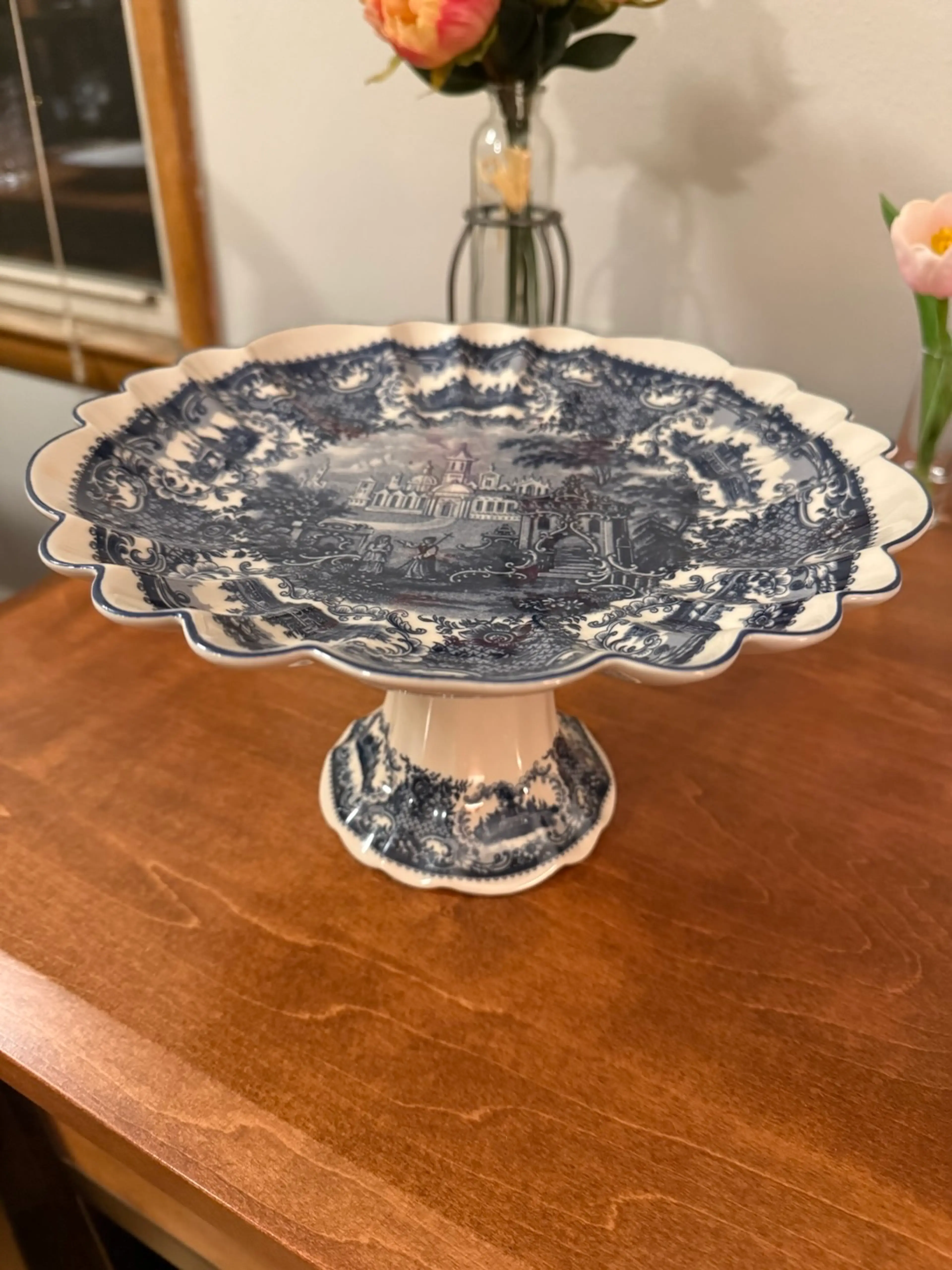 Image 1 of 5