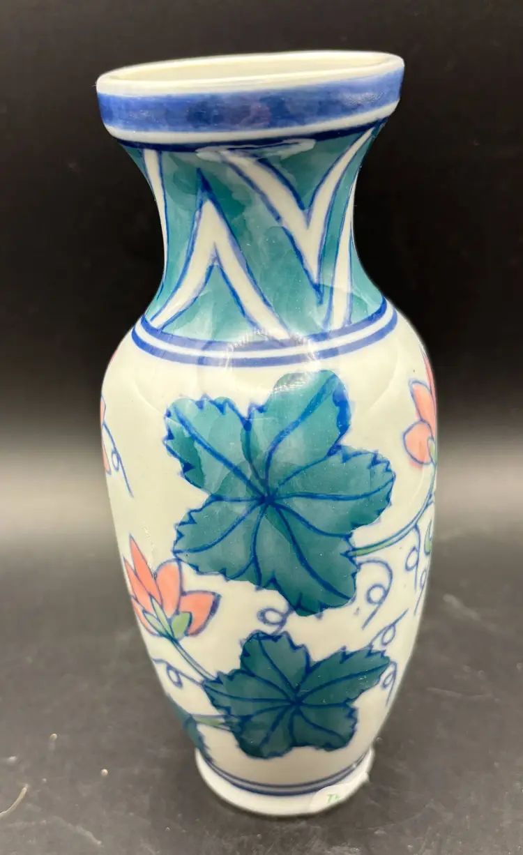 Chinoiserie Style Vase, Teal and Pink flowers, vintage, lovely condition