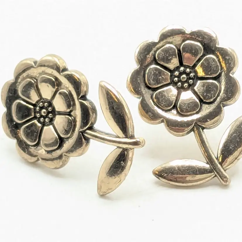 Silver Tone Flower Pierced Earrings