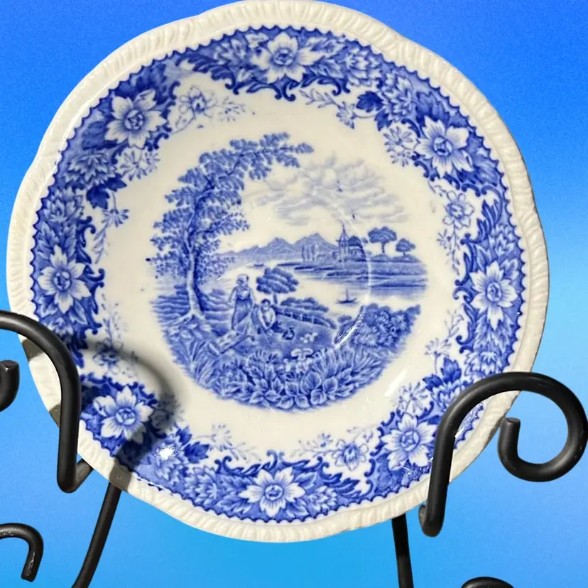 Vintage Set Of 4 Berry Bowls Silverdale Hanley, England Beautiful Blue Color No Chips Or Cracks 1930-1950’s