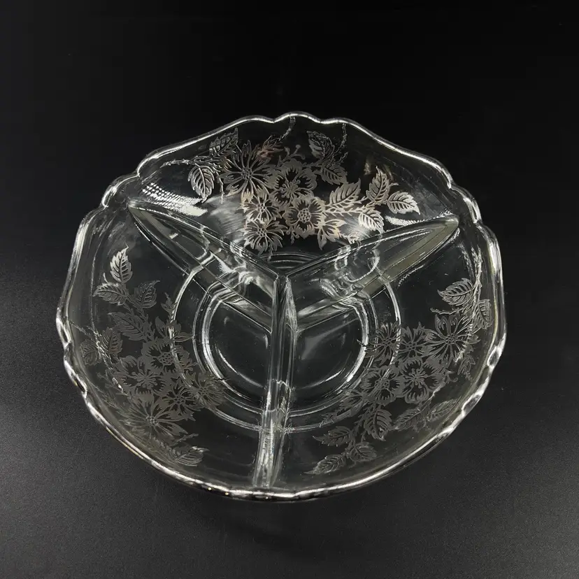 Vintage 3 Section Condiment Server
Silver Overlay Candy Dish
By Cambridge Glass 1940s
Chrysanthemum Pattern 

 Pattern