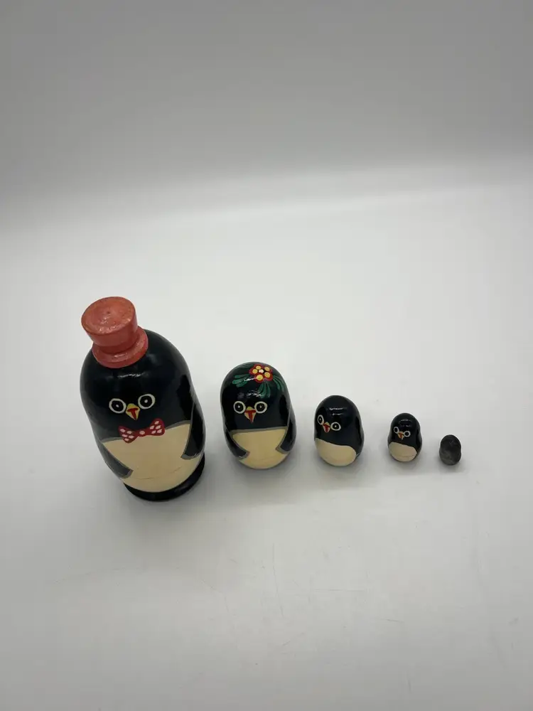 Vintage Penguin Russian Nesting Dolls Matryoshka Set Of 5 Hand Painted Wooden