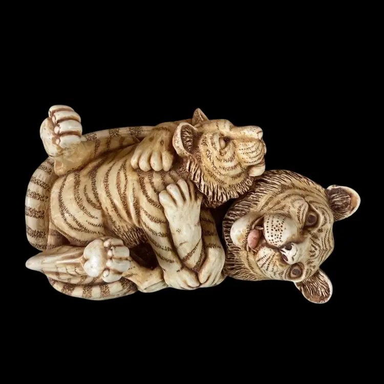 Harmony Kingdom Trinket Box