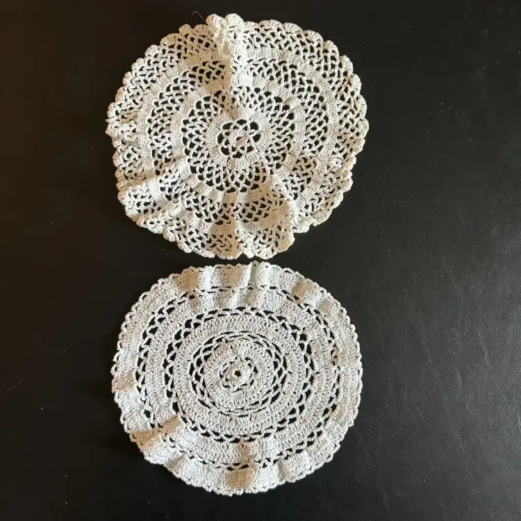 Vintage Crocheted White Doilies Circular 9”