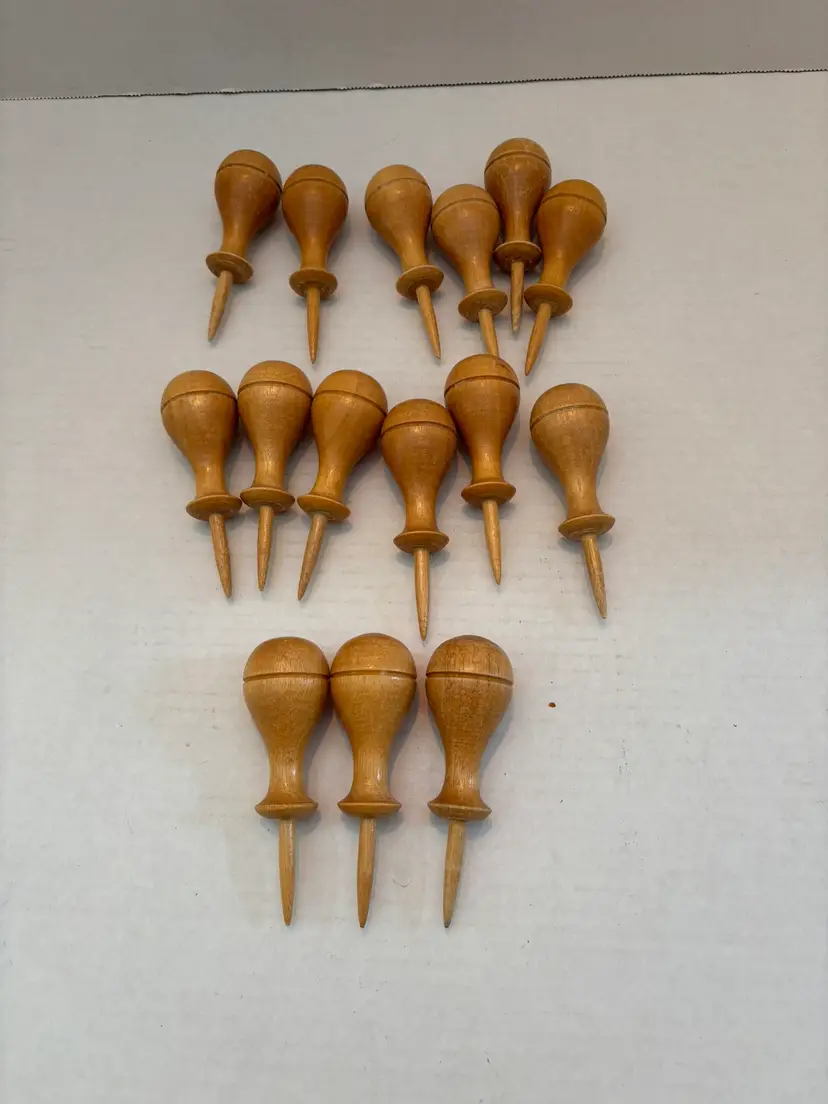 Vintage MCM Lot of 15 Wooden Corn Cob Holders Blonde Wood 4 inches Long