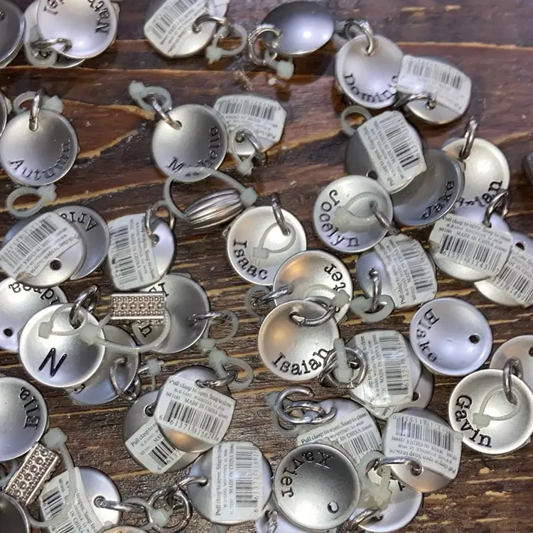 #01 Necklace Name Charms