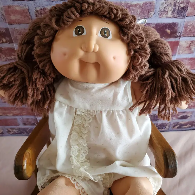 1985 Cabbage Patch Kid Brown Hair/Eye Girl - GUC