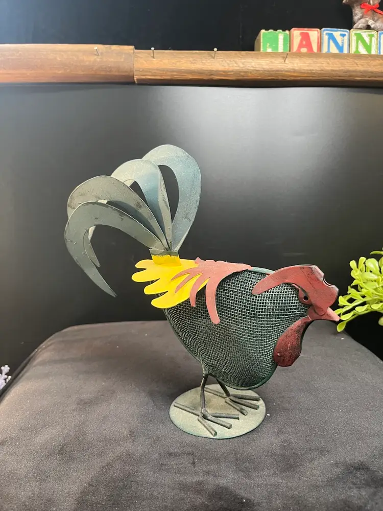 Primitive Style Metal Rooster Art Figurine