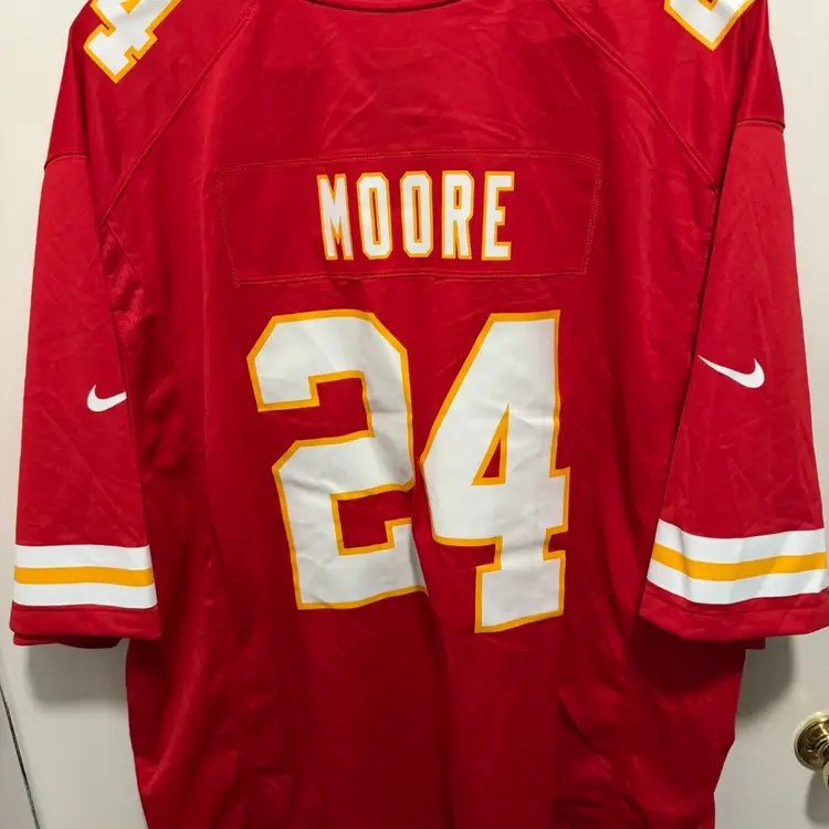 New $130 Men's Nike Skyy Moore Red Kansas City Chiefs Game Player Jersey 5XL Blank Front