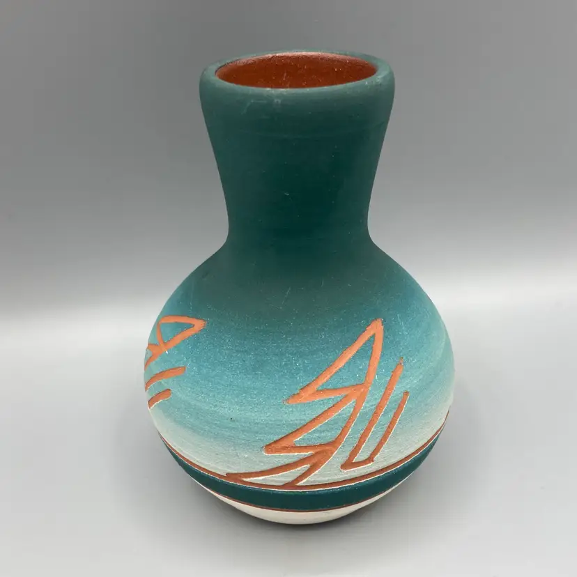 Sioux Pottery MEH Teal Vase - 4.25" tall