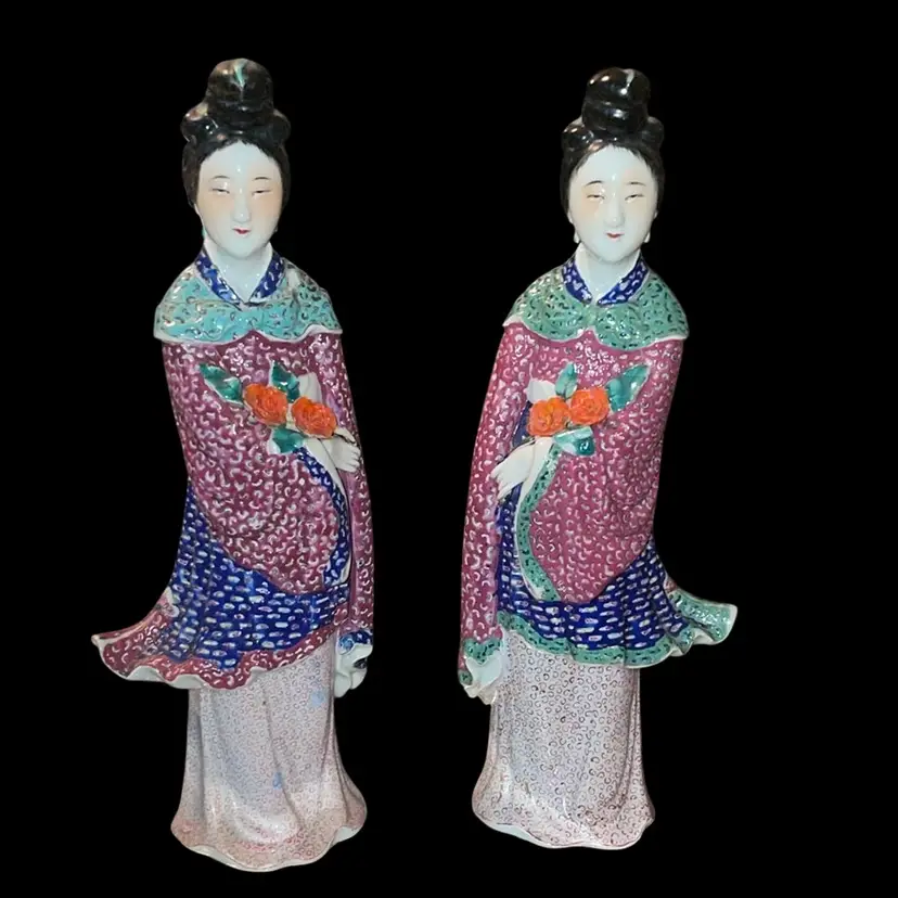 Famille Rose Porcelain Chinese Sisters