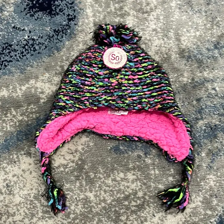 Girls Winter Hat Size S (4-7) NWT