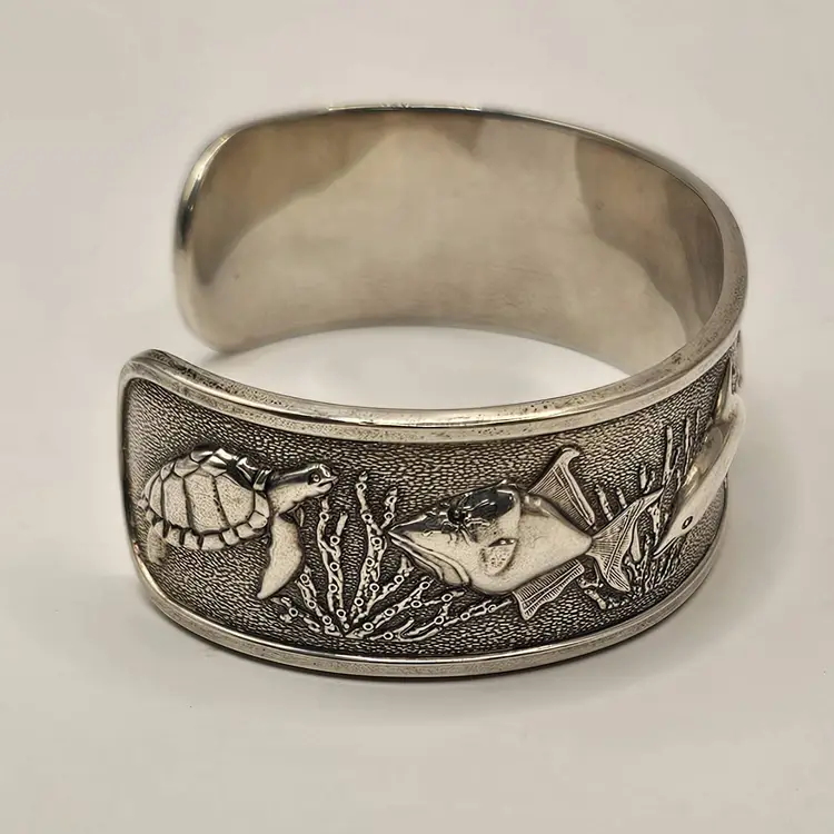 #109 LOOK ME UP!! Kabana Sea Lufe Sterling Silver Cuff